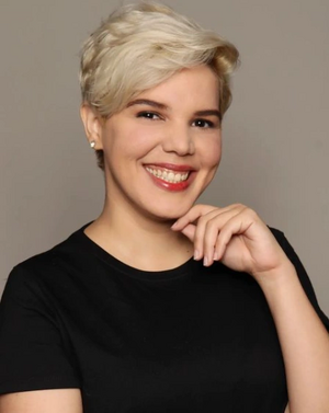 Simone Évanz.png