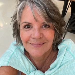 Viviancostamanso.jpg