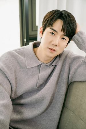 Yoo Yeon-Seok.jpg