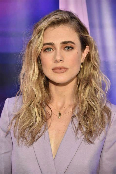 Arquivo:Melissa Roxburgh.png