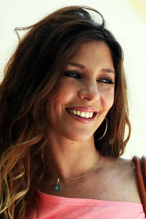 Mónica Ayos.jpg