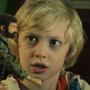 Johnny Lawrence (criança) em Cobra Kai