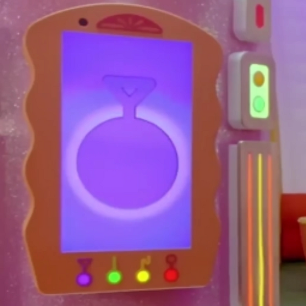 Arquivo:Tubifono - Teletubbies 2022.png