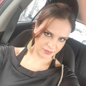 Maíra Paris.jpg