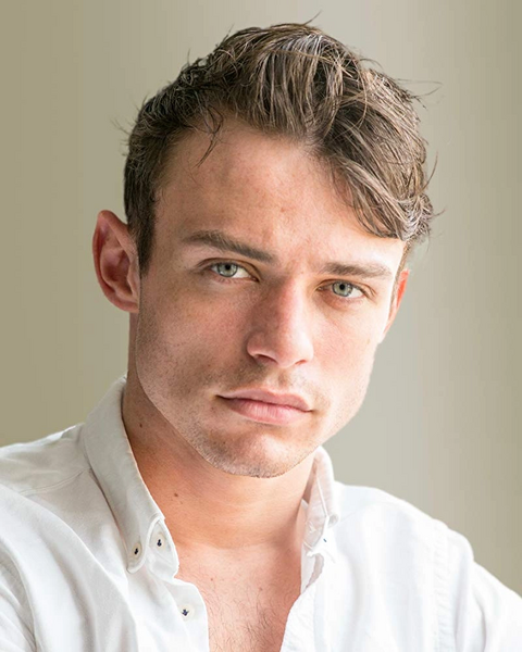 Arquivo:Thomas Doherty.png