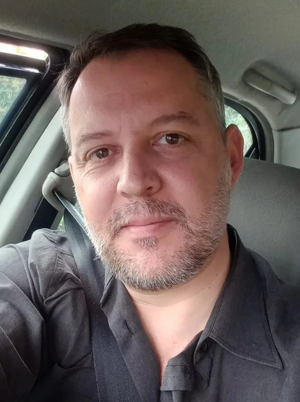 Robson Viggiani (Dublador).jpg