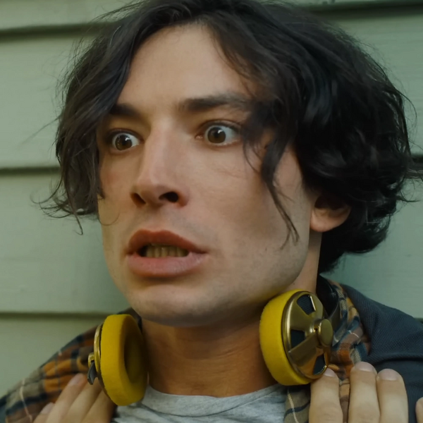 Arquivo:Barry Allen terra alternativa (TF2O23).png