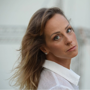 Luciane Romanovski.png
