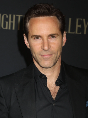Alessandro Nivola.webp