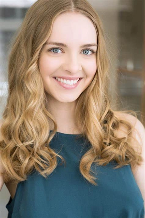 Darcy Rose Byrnes.png