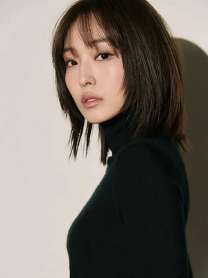 Jeon So-Nee .jpg