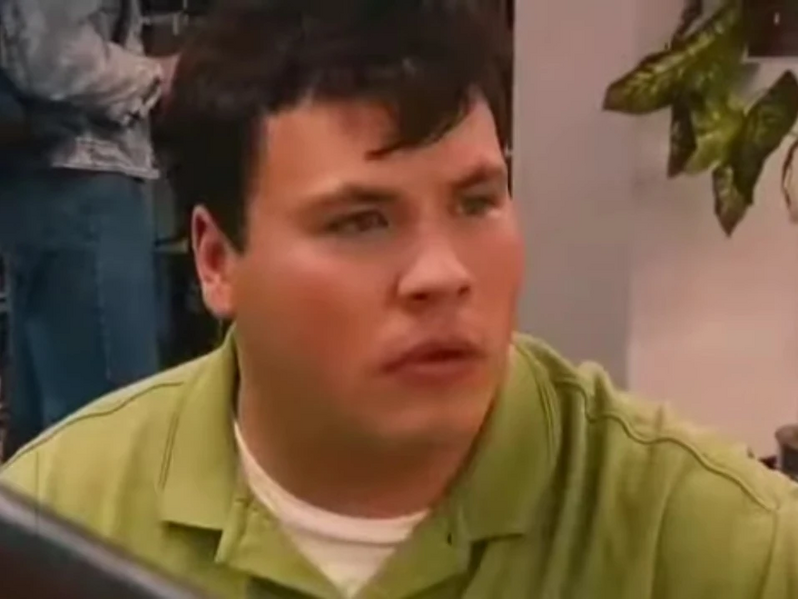 Arquivo:Boy 80y.jpg