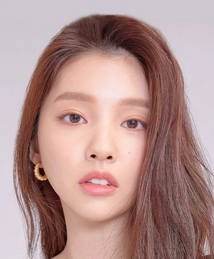 Lee si woo.jpg