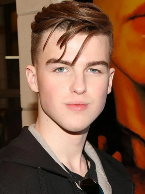 Iain Armitage.jpg