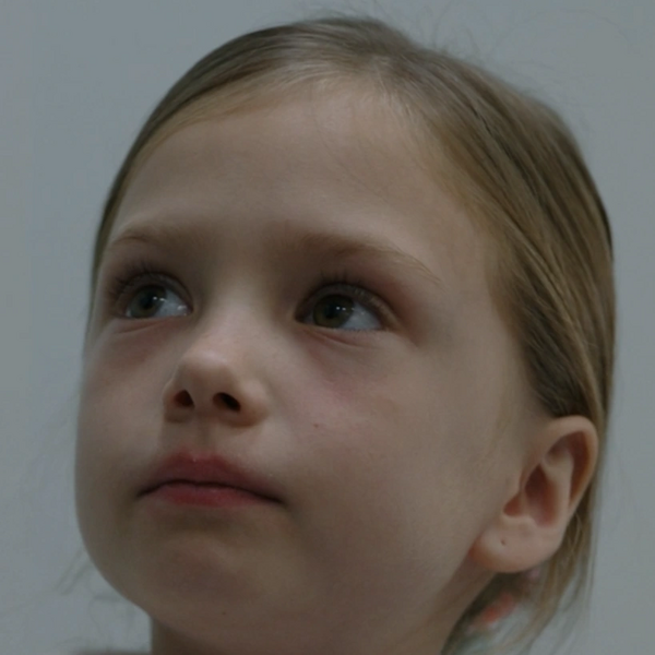 Arquivo:Bella (The Pitt).png