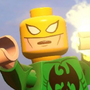Punho de Ferro em LEGO Marvel Vingadores e LEGO Marvel Super Heroes 2