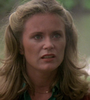 Maggie McKeown em Piranha (1978) (redublagem)