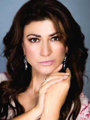 Leticia Huijara.jpg