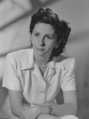 Amélia Simone 1944.png