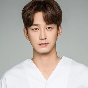 Lee Hyun-Wook.jpg