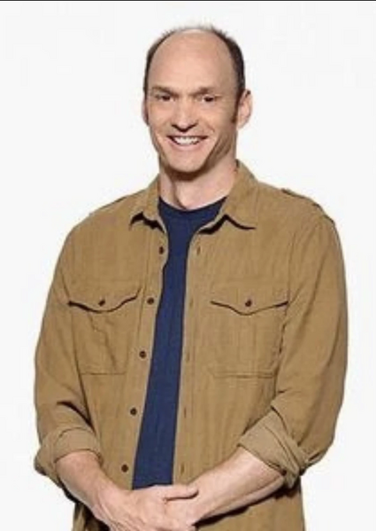 Arquivo:Tom Harper1.jpg