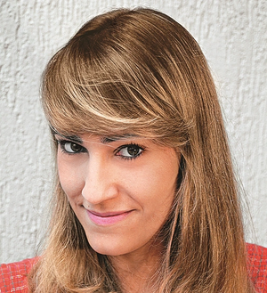 Arianne Brogini.png