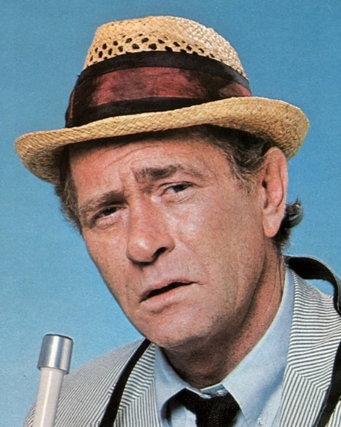 Arquivo:Carl Kolchak.png