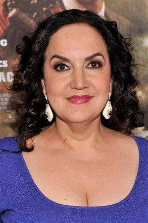 Olga Merediz.png